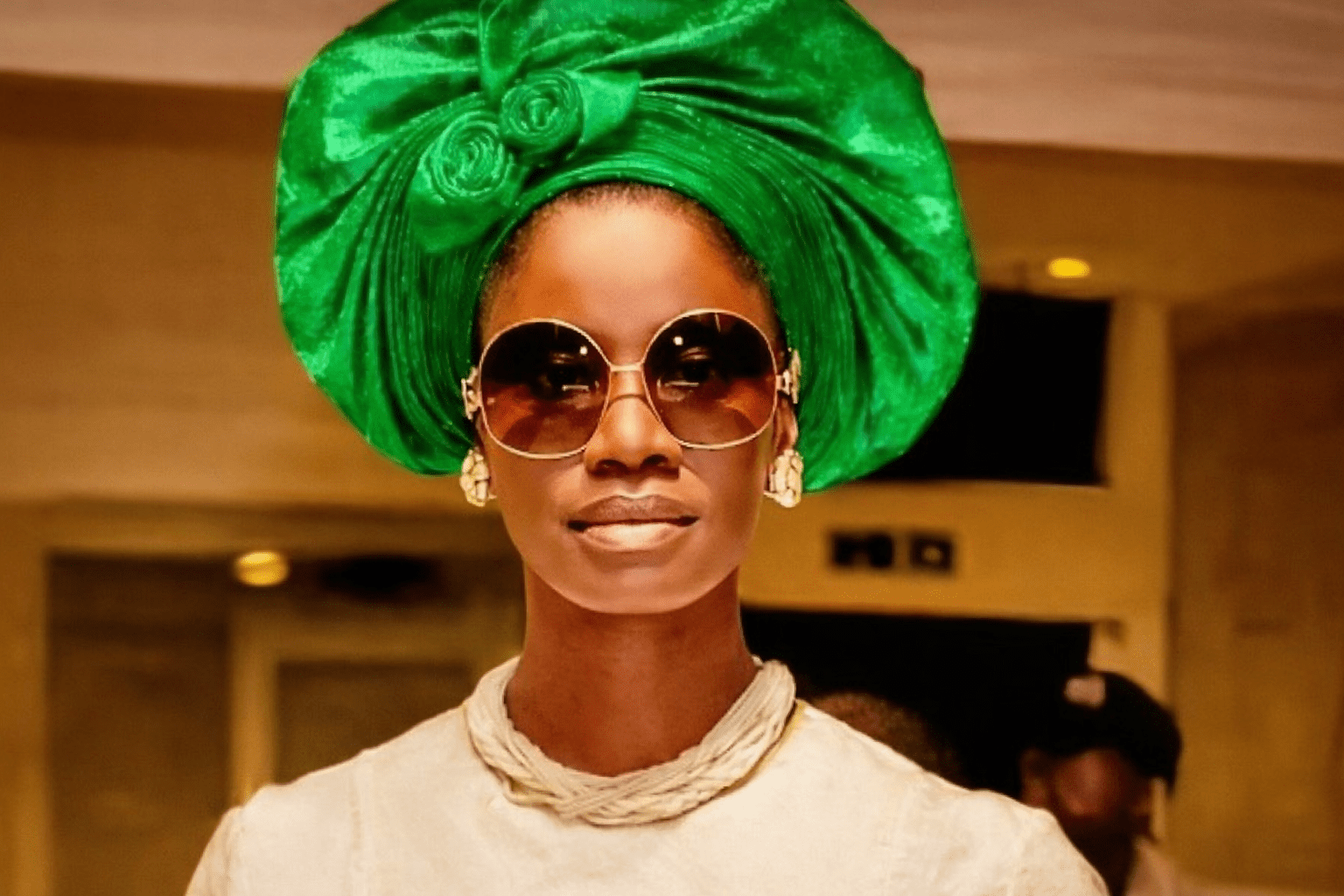 Elegant in green and goldtcmp